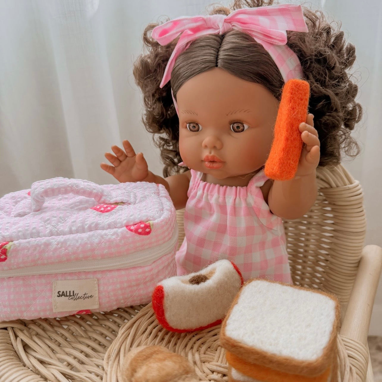 Dolly Lunch Pack - Strawberry Fields