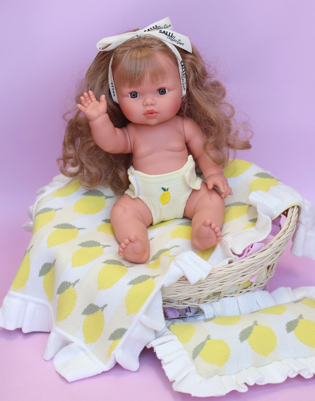 Freshly squeezed frilled doll Blanket + Pillow set