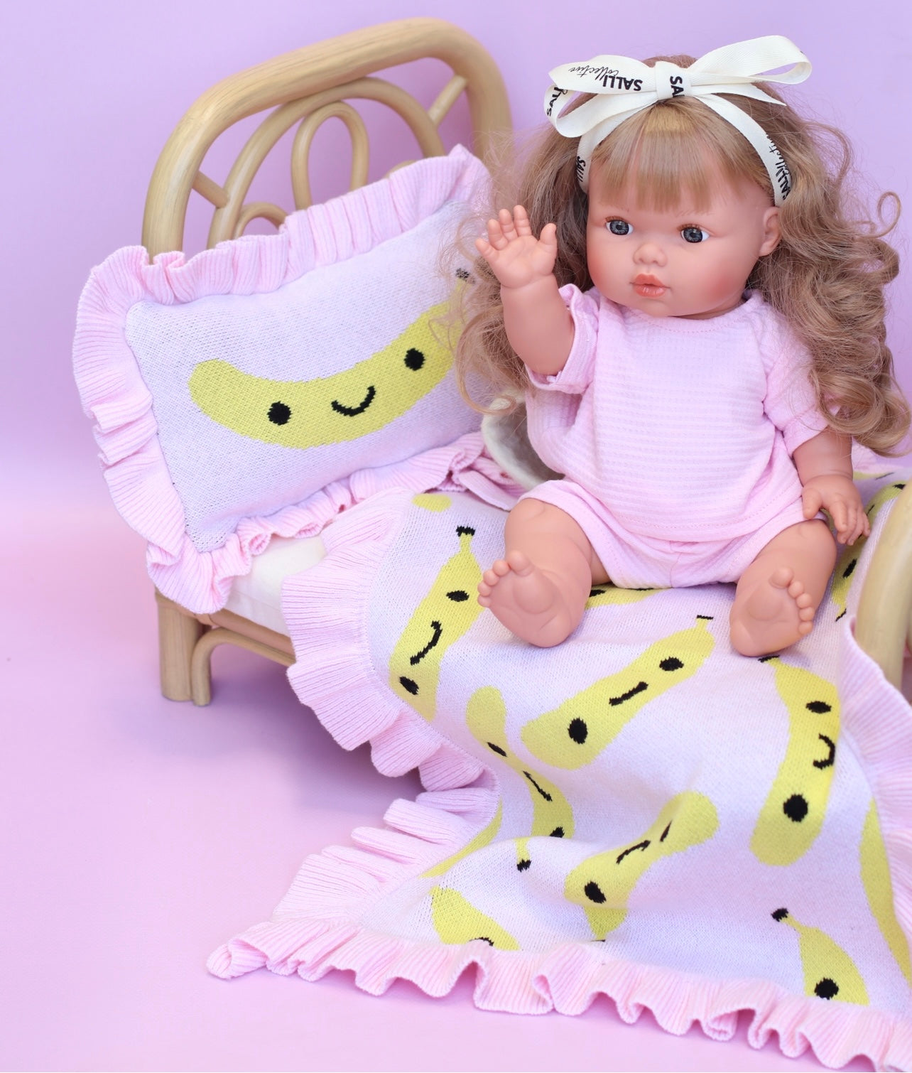 IN STOCK frilled Smilie Banana doll Blanket + Pillow set